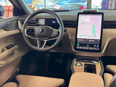 2025 Volvo EX90 Twin Plus 7P