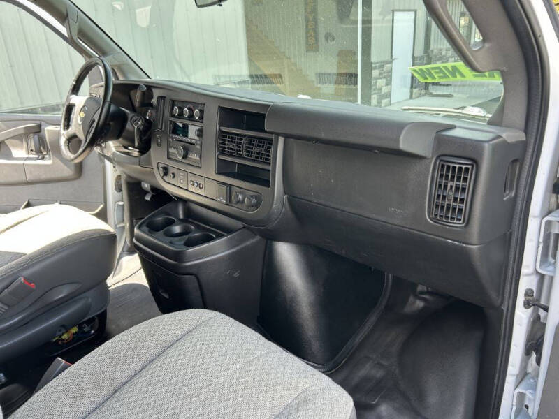 2021 Chevrolet Express 2500