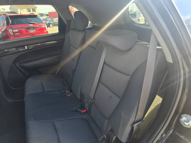 2012 Kia Sorento LX