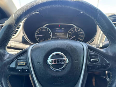 2017 Nissan Maxima