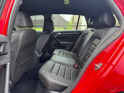 2018 Volkswagen Golf R 4Motion
