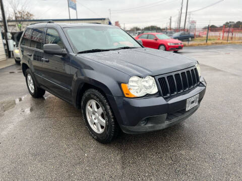 2009 Jeep Grand Cherokee for sale at Silver Auto Partners in San Antonio TX