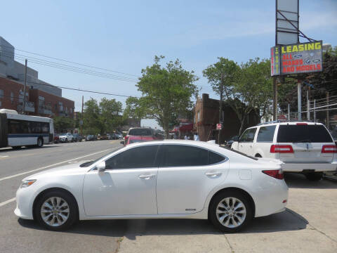 2015 Lexus ES 300h