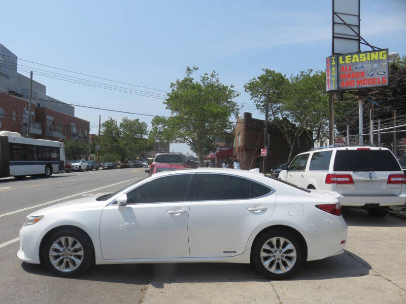 2015 Lexus ES 300h