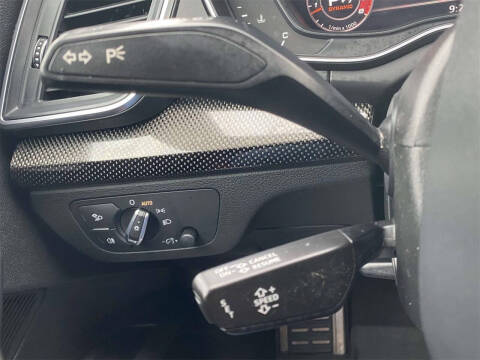 2019 Audi SQ5 3.0T quattro Premium Plus