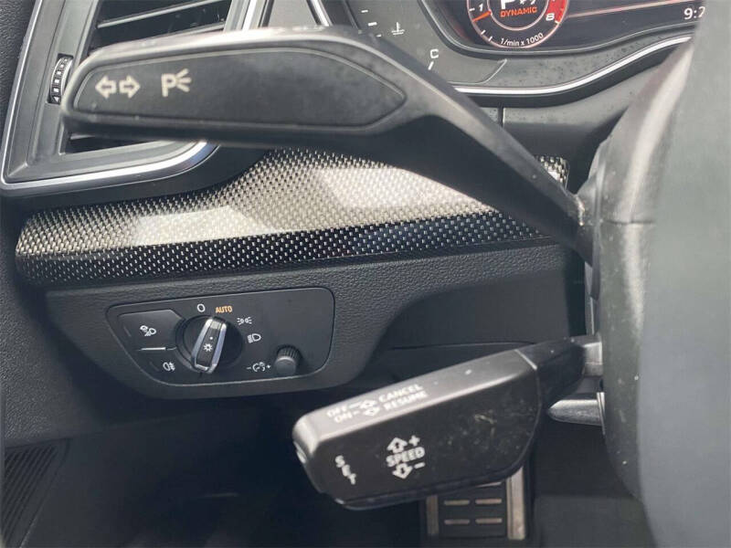 2019 Audi SQ5 3.0T quattro Premium Plus