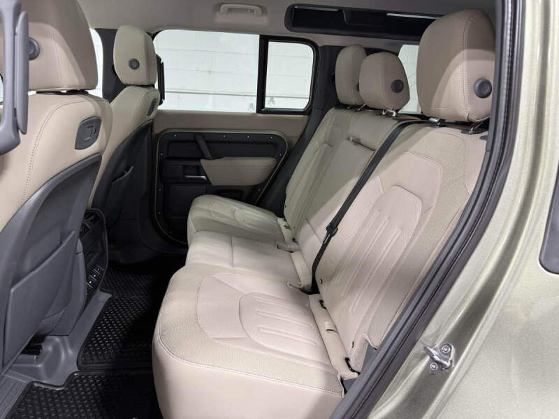 2020 Land Rover Defender 110 S