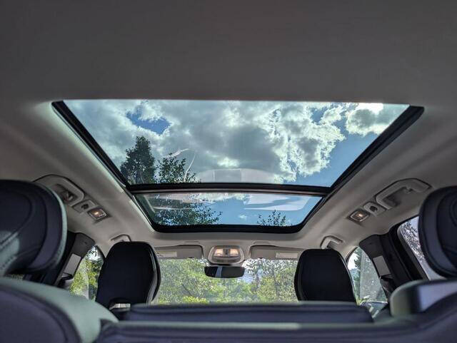 2025 Volvo XC60 B5 Plus Dark Theme