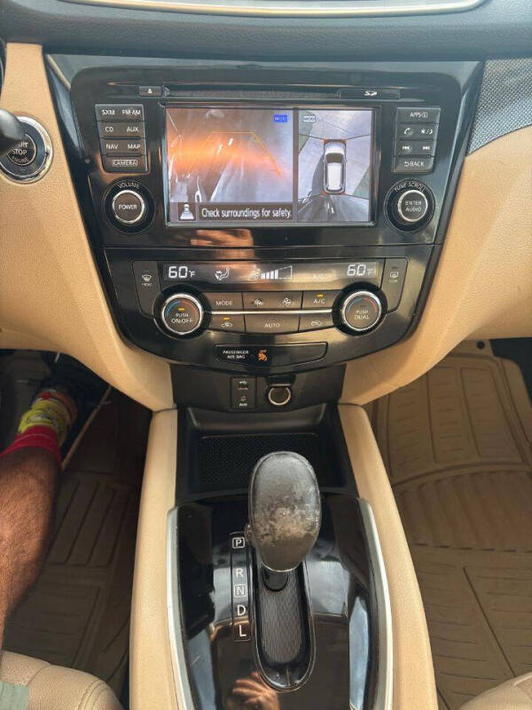 2016 Nissan Rogue SL