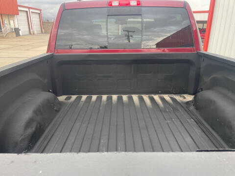 2017 RAM 1500 SLT