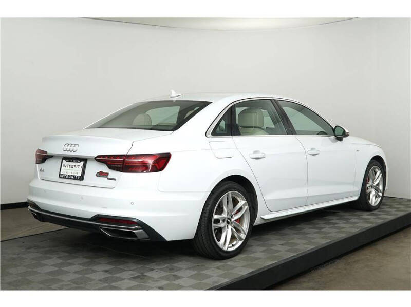 2020 Audi A4 quattro Premium Plus 45 TFSI