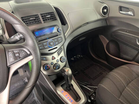 2013 Chevrolet Sonic LT Auto