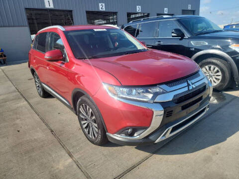 2019 Mitsubishi Outlander for sale at 4 Girls Auto Sales in Houston TX