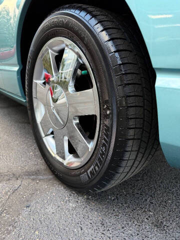 2002 Ford Thunderbird Deluxe