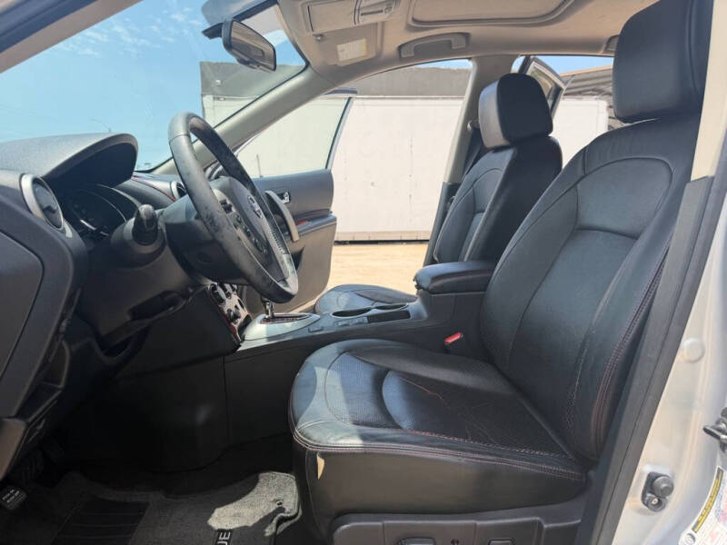 2012 Nissan Rogue S