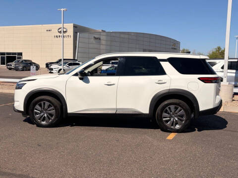2024 Nissan Pathfinder S