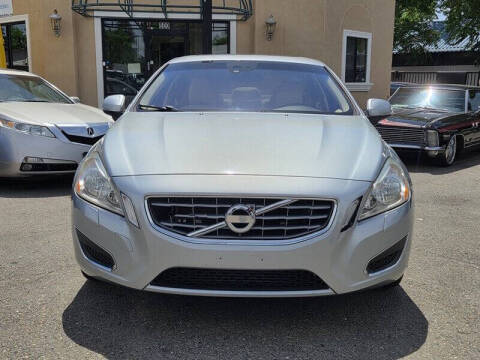 2013 Volvo S60 T5 Premier Plus