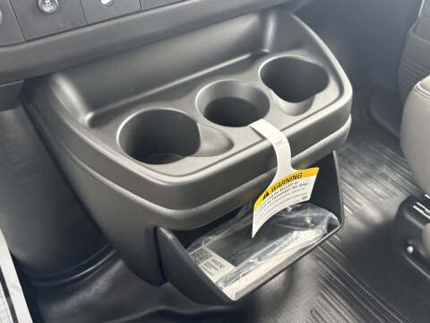 2025 Chevrolet Express LS 3500