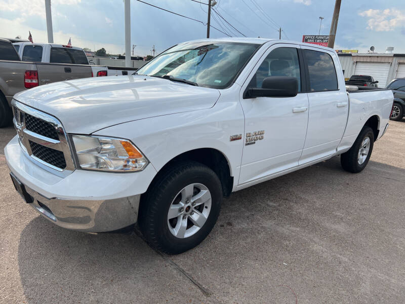 2019 RAM 1500 Classic SLT