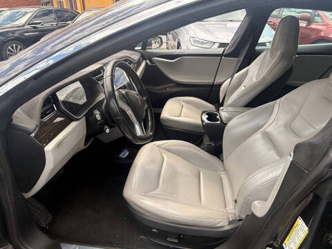 2015 Tesla Model S