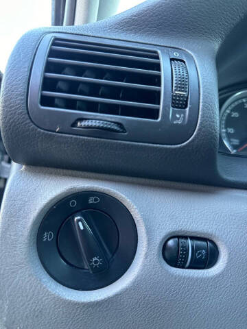 2004 Volkswagen Passat GLX