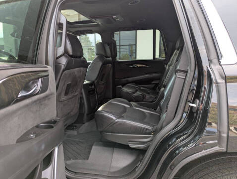 2020 Cadillac Escalade Platinum