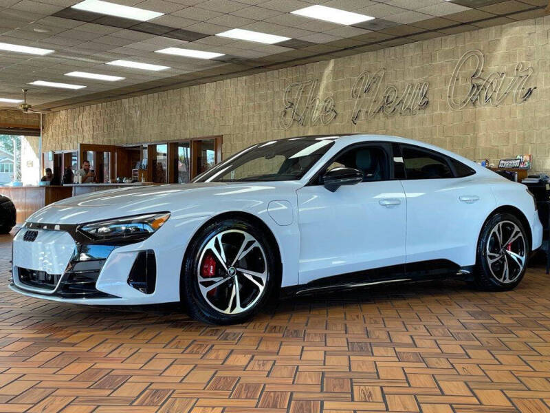 2023 Audi e-tron GT quattro Premium Plus
