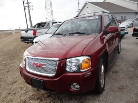 2006 GMC Envoy for sale at CARZ R US 1 in Heyworth IL