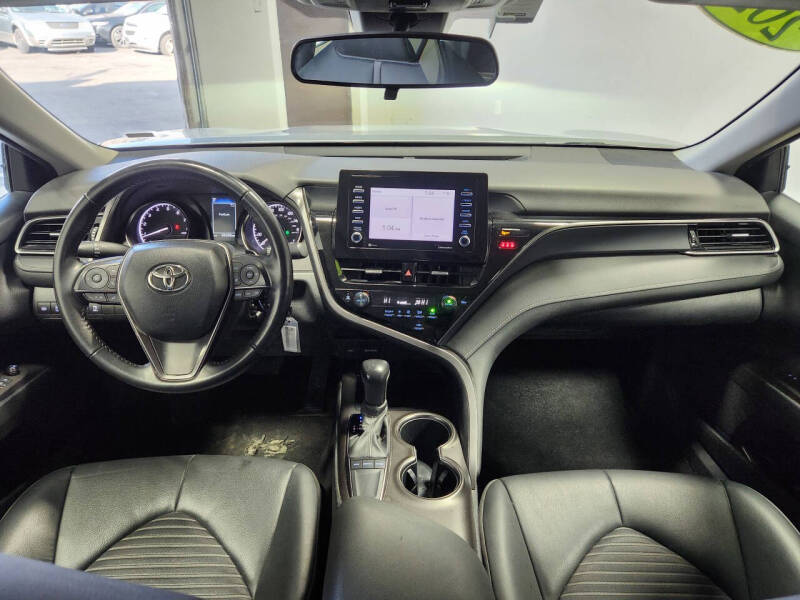 2023 Toyota Camry SE Nightshade