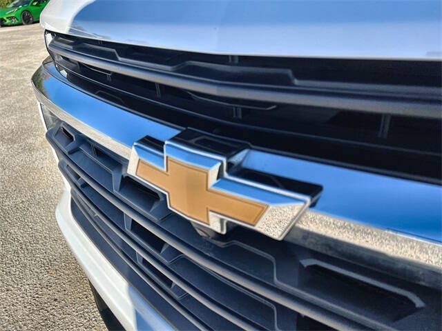 2024 Chevrolet Traverse LS