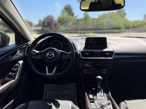 2018 Mazda MAZDA3 Grand Touring