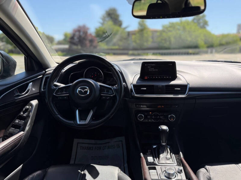 2018 Mazda MAZDA3 Grand Touring