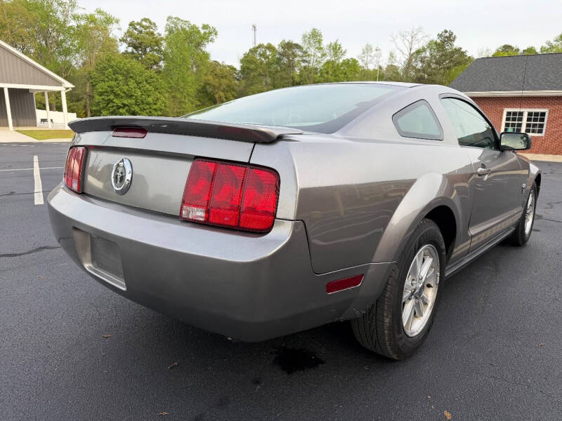 2009 Ford Mustang V6 Deluxe