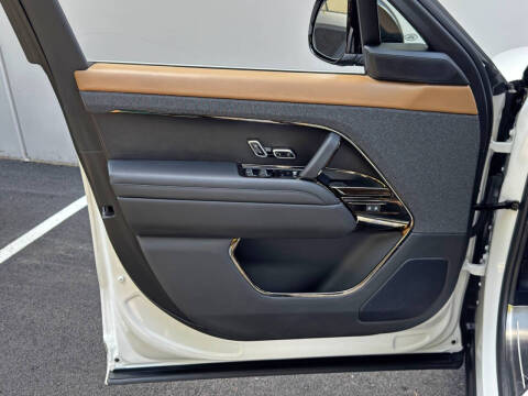 2024 Land Rover Range Rover Sport P550e Autobiography