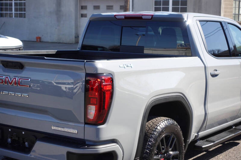 2024 GMC Sierra 1500 Elevation