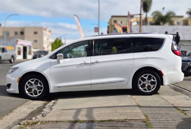 2018 Chrysler Pacifica Limited