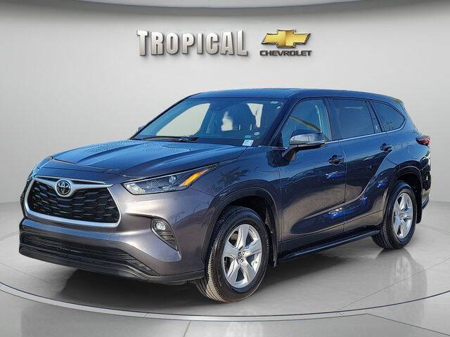 2023 Toyota Highlander LE