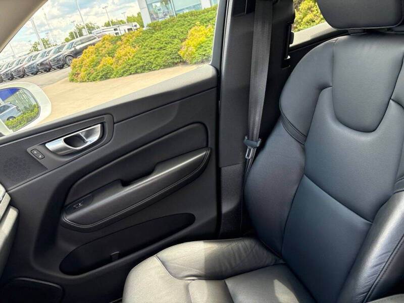 2023 Volvo XC60 B5 Core