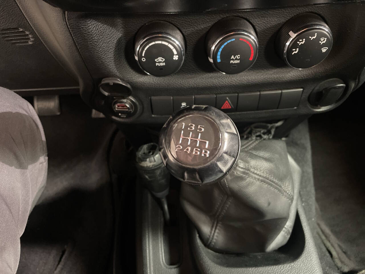 2011 Jeep Wrangler Unlimited 22