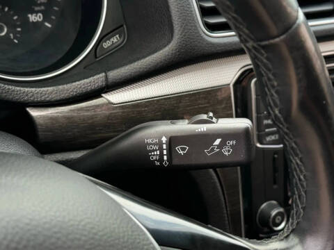 2017 Volkswagen Passat 1.8T SE