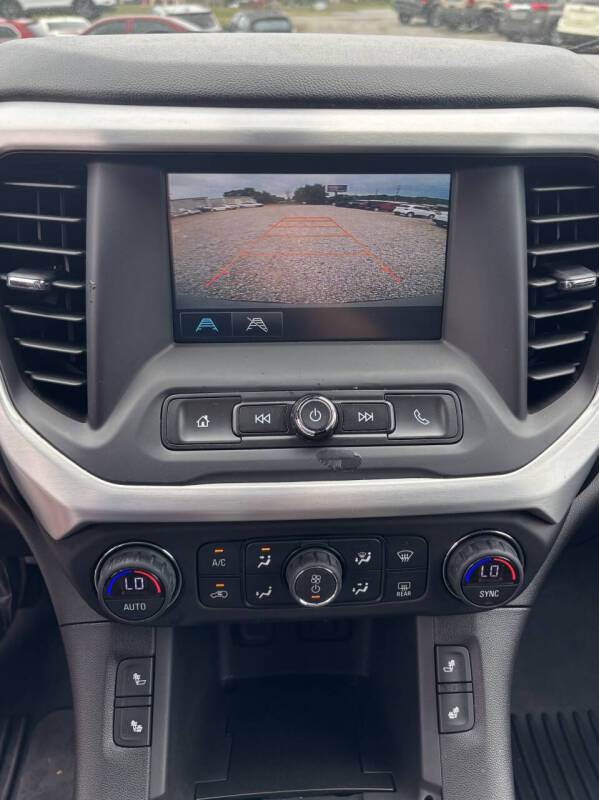 2017 GMC Acadia SLE-2