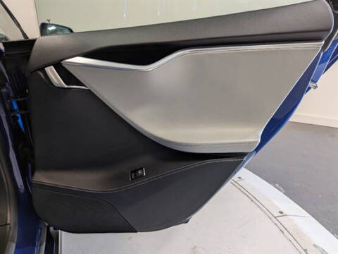 2015 Tesla Model S 85D