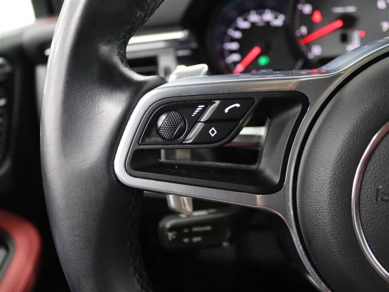 2020 Porsche Macan S