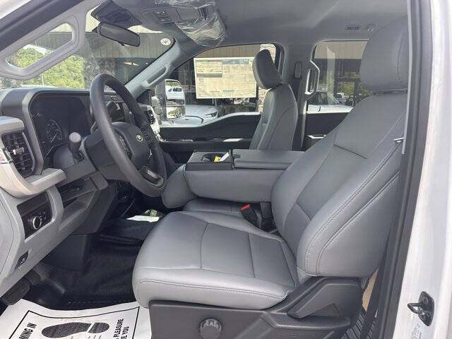 2025 Ford F-350 Super Duty XL