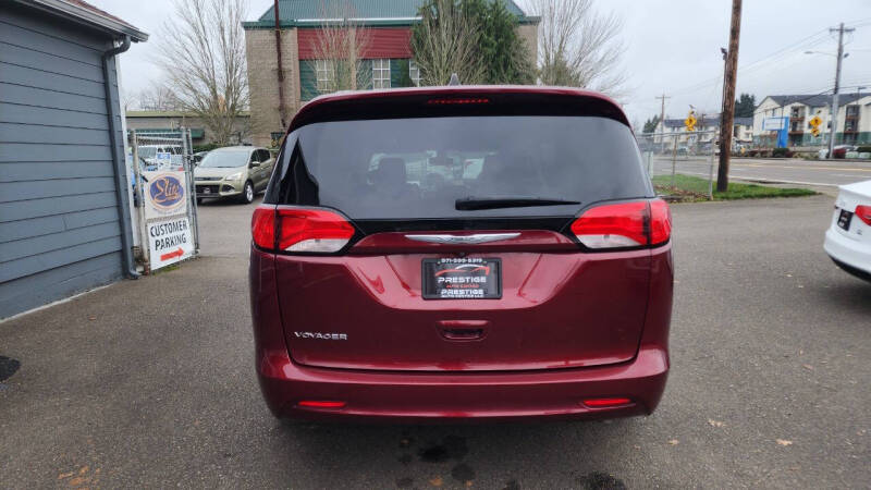 2021 Chrysler Voyager LXi