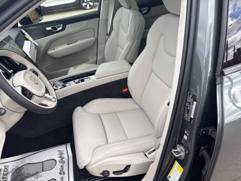 2026 Volvo XC60 B5 Ultra