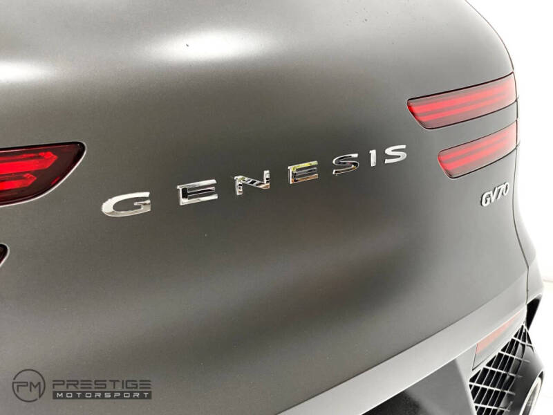 2023 Genesis GV70 2.5T Standard