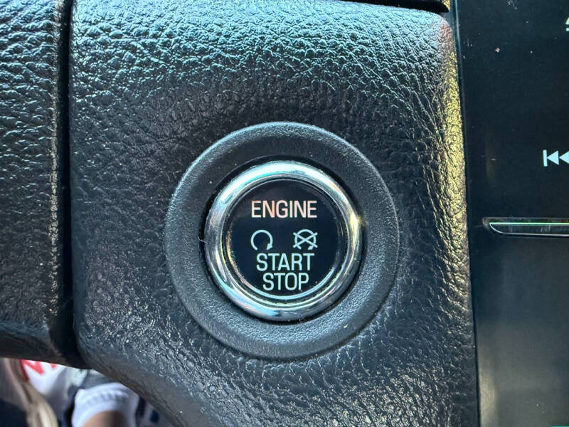 2015 Ford Taurus SEL