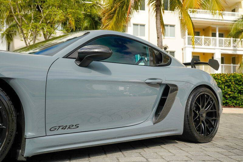 2024 Porsche 718 Cayman GT4 RS