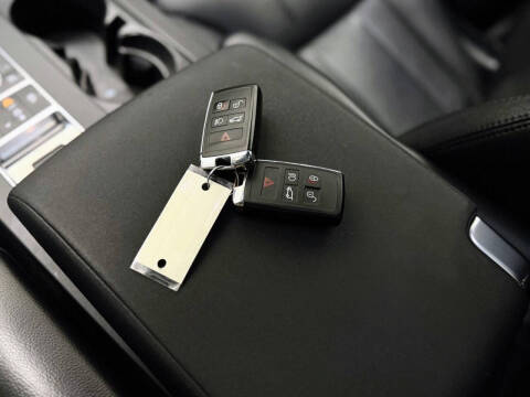 2020 Land Rover Discovery Landmark Edition